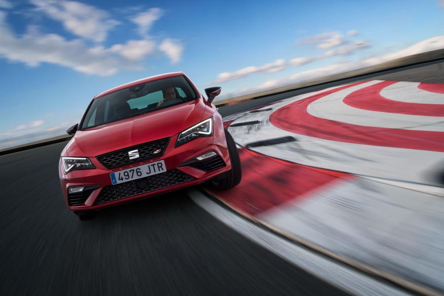  Seat Leon Cupra 300 2017 года  (WW) (фото 11 из 49)